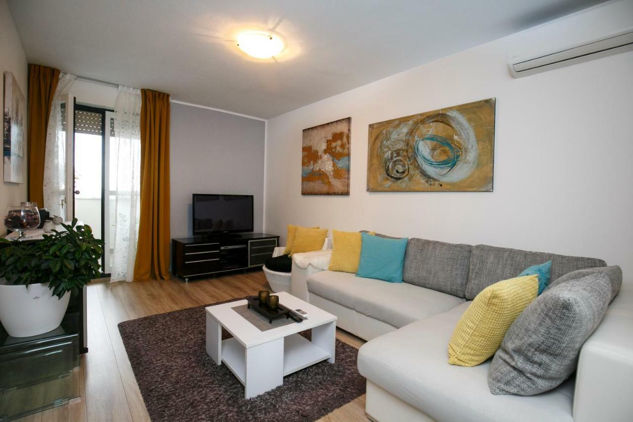 Golden Place Split Exterior foto